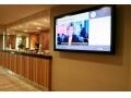 صفحه نمایش دیجیتالی، رویکرد جدید در دنیای تبلیغات  - نمایش داخل ساختمان درب به ساختمان
